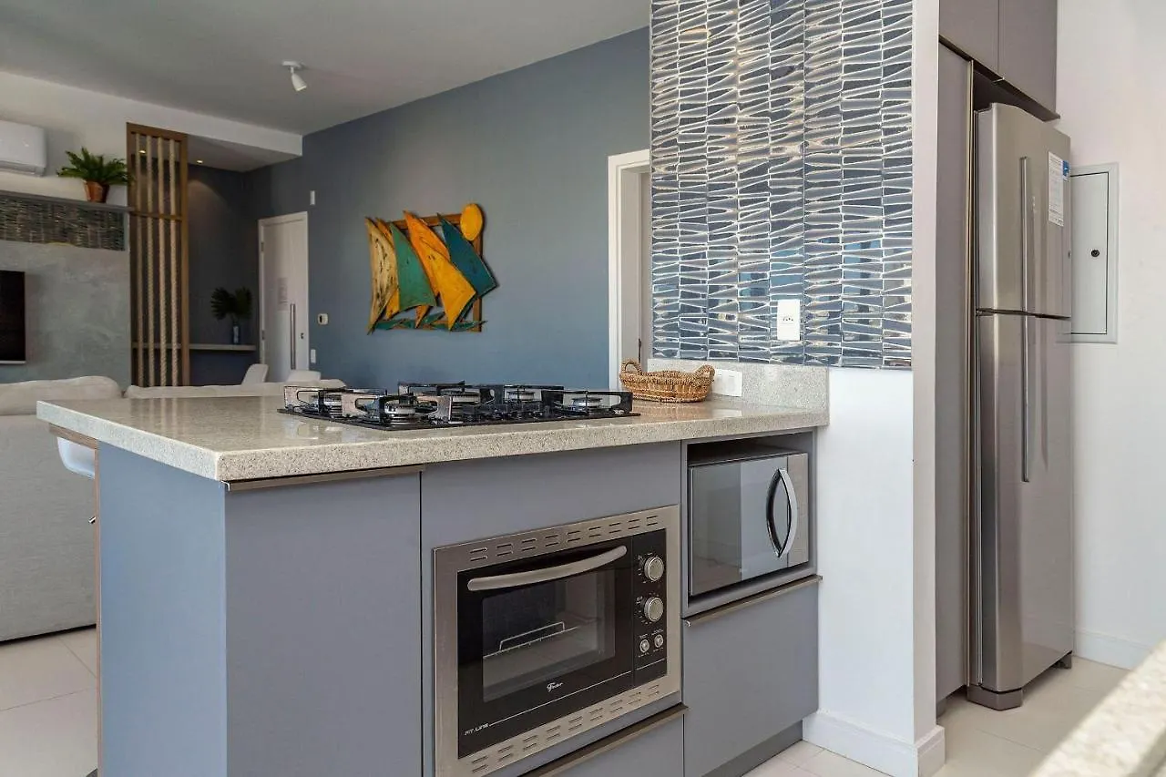 Punta Blu 102-3 - Apartamento De Alto Padrao Em Condominio Exclusivo, Quadra Poliesportiva - Piscina - Portaria 24H. Bombinhas
